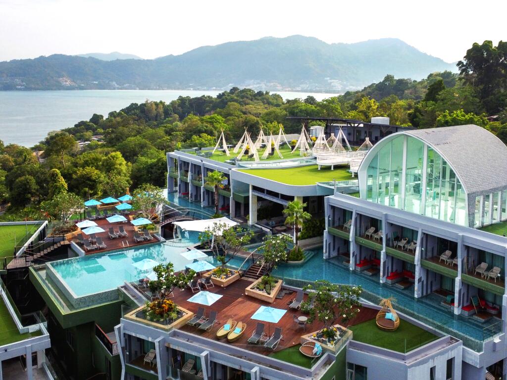 Hillside Escape: Up to 40% Off