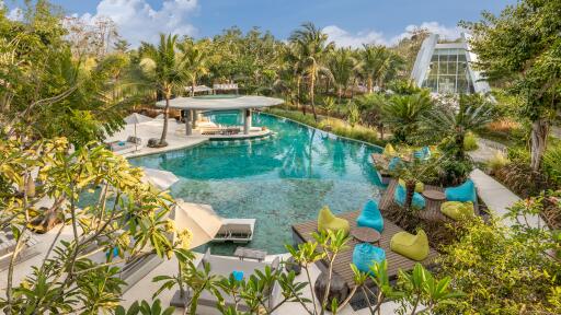 Cross Bali Breakers Resort