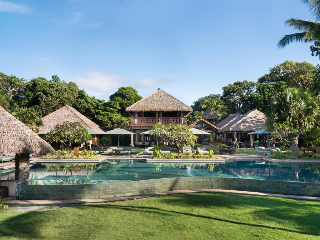 Luxury Beachfront: Save $1180